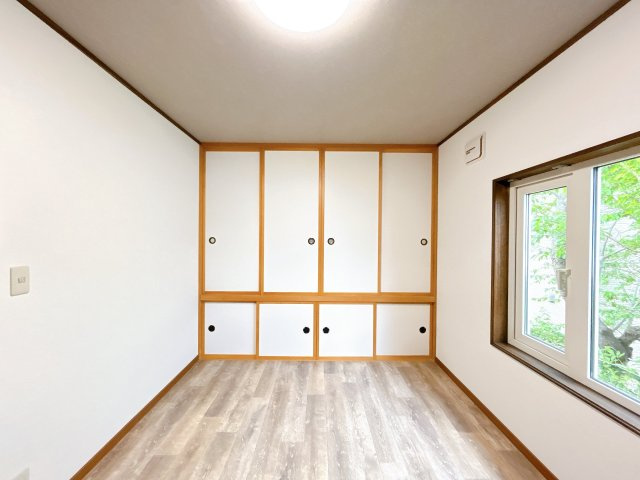 北見市東陵町１３２番地２８　平家建中古売家の収納|【リフォーム済】洋室収納です。