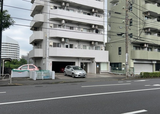 【外観】 | エトワール明神町 | マンションの外観は非常に重要なポイントです！外観の善し悪しは資産価値に大きな影響を与えます。外観のいいマンションを購入することで、高値で売却がしやすく、買い手が見つかりやすいというメリットがあります。