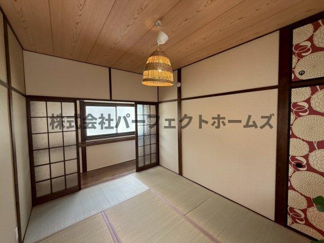 東倉治4丁目戸建　賃貸の和室|和室、ちょっとしたくつろぎスペースにいかがでしょうか