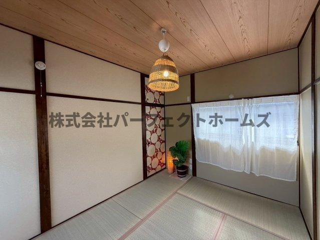 東倉治4丁目戸建　賃貸の和室|来客時にも便利な和室付き