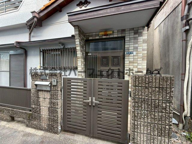 東倉治4丁目戸建　賃貸のエントランス|エントランスです