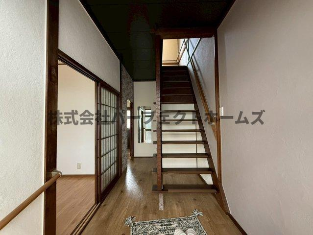 東倉治4丁目戸建　賃貸の内装|おしゃれな内装です