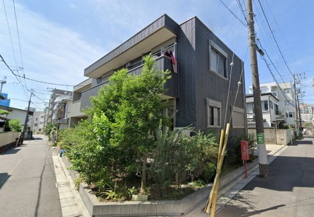 ラ レーヌの外観