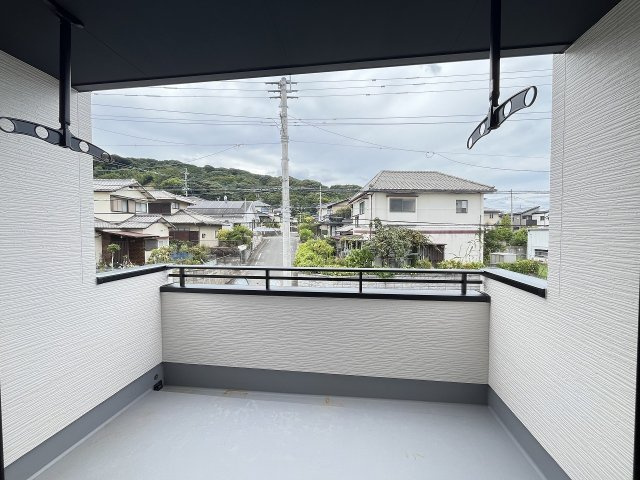 【バルコニー】 | 福岡市南区鶴田2丁目7期　1号棟（全4区画）【仲介手数料無料・0円】 | 現地写真。インナーバルコニーです。