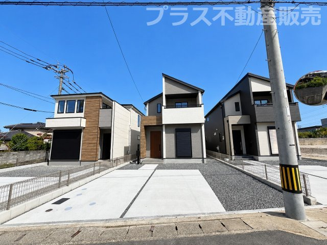 【外観】 | 福岡市南区鶴田2丁目7期　1号棟（全4区画）【仲介手数料無料・0円】 | 現地写真。同じ物件を見るなら、プラス不動産販売にお任せ下さい。