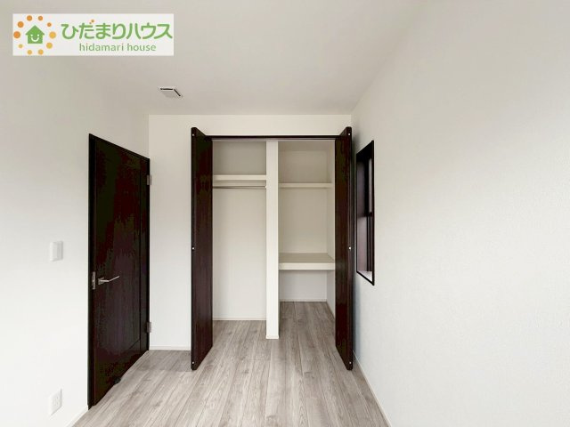 【収納】 | 結城市みどり町2丁目　中古戸建 | お洋服の多い女性に人気！奥行きのある収納力の高いクローゼット付き