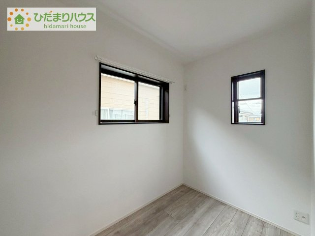 【洋室】 | 結城市みどり町2丁目　中古戸建 | 趣味部屋・収納部屋など多用途に活用可能。