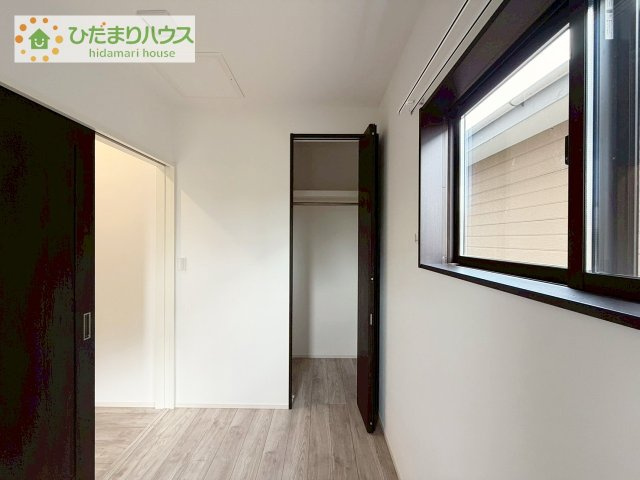 【収納】 | 結城市みどり町2丁目　中古戸建 | 階段を上がればそのまま小屋裏収納。広い空間でちょっとした居室にも出来るようになっています。「しまう場所に困らない家」を実現