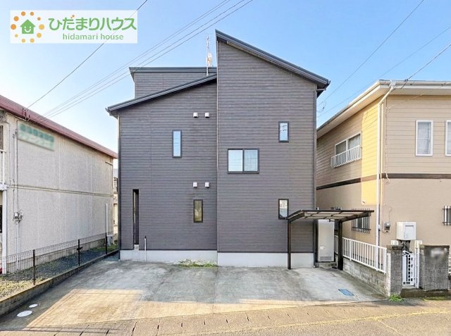 【外観】 | 結城市みどり町2丁目　中古戸建 | 小学校徒歩1分の立地に、築6年の築浅4LDK住宅が登場。