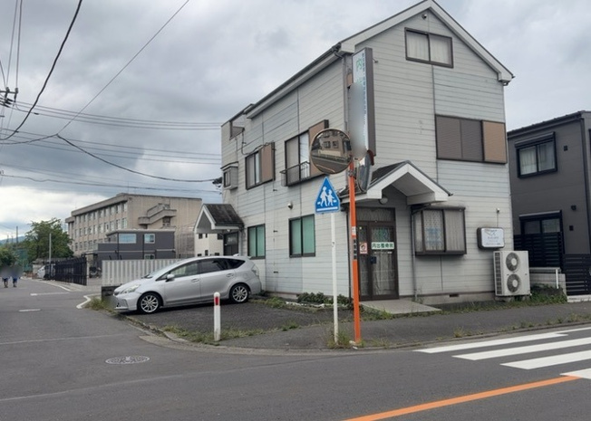 【外観】 | 土地購入を検討されている場合、境界杭がない状態で購入してしまうと境界確定測量をする必要があり、費用がかかります。購入の前に、売主、隣土地所有者立ち合いのもと境界を確定し境界杭を設置するのがベストです。