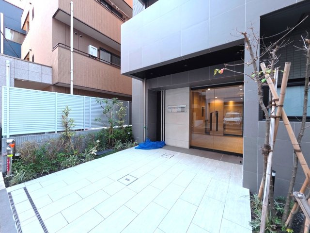 【エントランス】