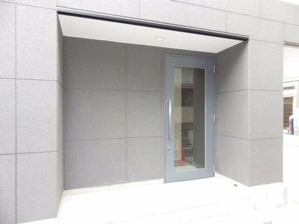 グレイスコート月島のエントランス|落ち着いたエントランスです