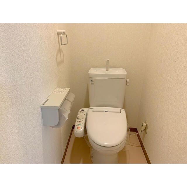 メゾンルシエールのトイレ