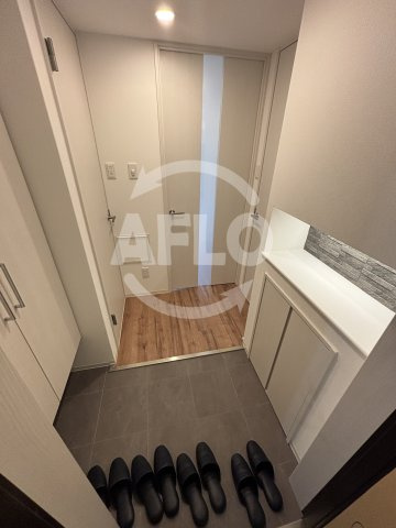 AUFTAKT 天王寺　天王寺小学校の玄関|AUFTAKT 天王寺　玄関