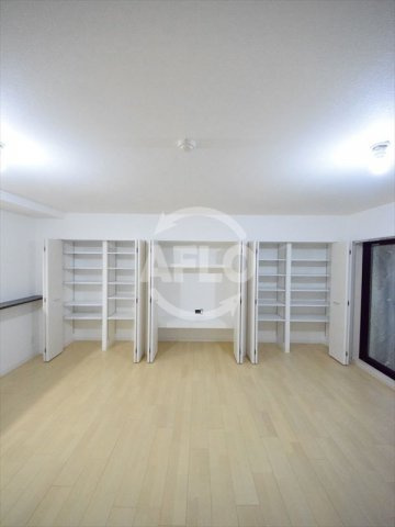 グランテージ国分町の収納|グランテージ国分町　クローゼット