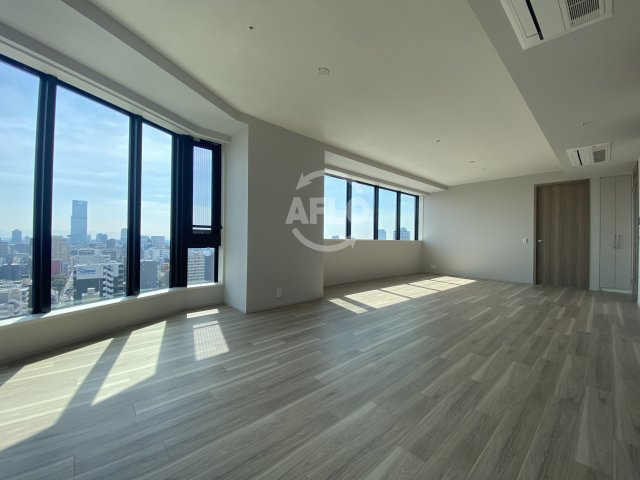 グランドメゾン大阪上本町　生魂小学校区の居間・リビング|グランドメゾン大阪上本町　リビング