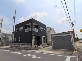 【外観】 | 岡崎市大門5丁目　戸建 | 建物+ガレージ