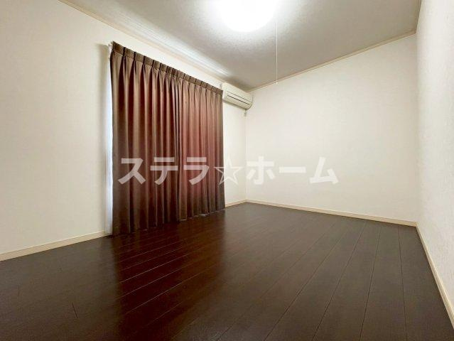 田川北3 中古戸建の洋室|個人の部屋や寝室として使える洋室です