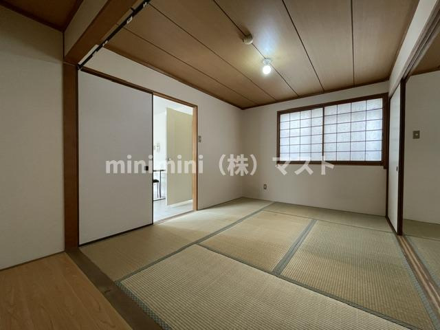 中川マンションの和室