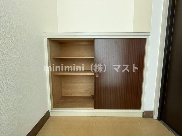 中川マンションの収納