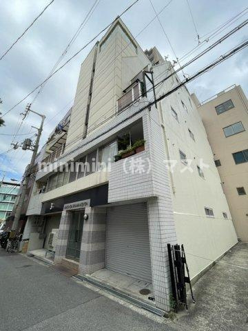 中川マンションの外観