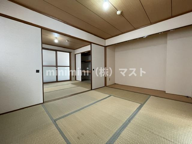 中川マンションの和室