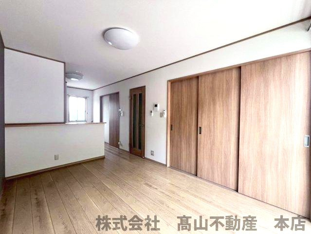 シャルム岡垣Ⅲの居間・リビング