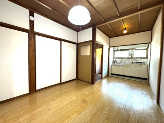 【居間・リビング】 | 上賀茂梅ヶ辻町貸家