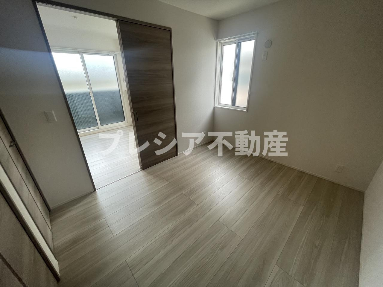 上甲子園廣和レジデンスの居間・リビング