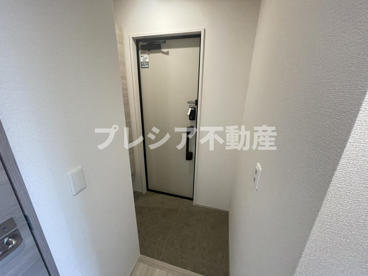 上甲子園廣和レジデンスの玄関