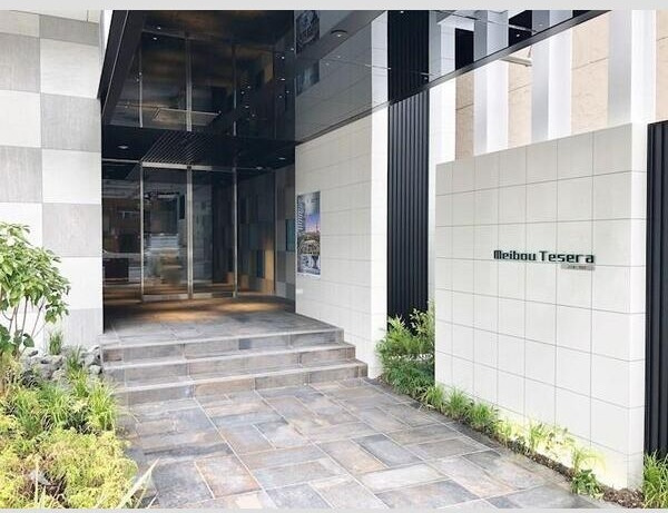 メイボーテセラのエントランス