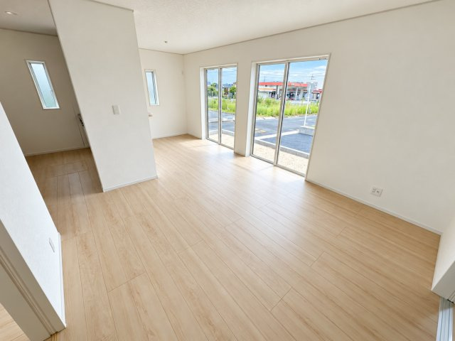 光市中央第10　新築分譲住宅の居間・リビング