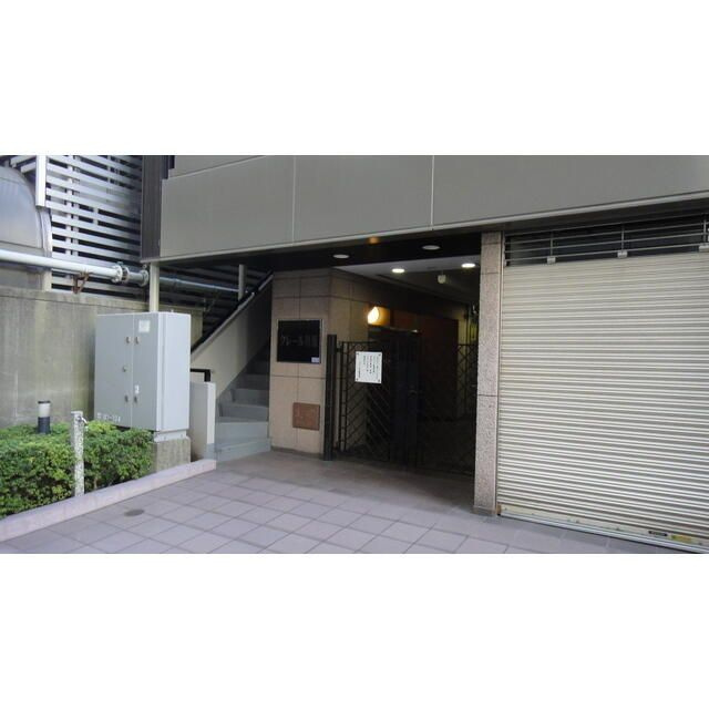 クレール川原のエントランス