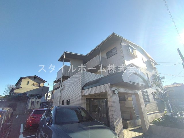 リヴァージュ北島の外観