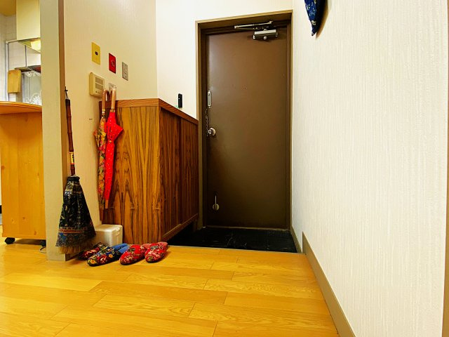 箱根第三パークハイツD棟の玄関