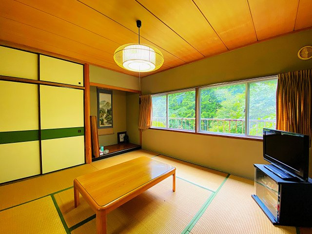 箱根第三パークハイツD棟の和室
