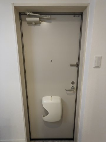 クレール城西の玄関