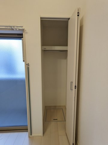 ハーモニーテラス長田町の収納|クローゼット