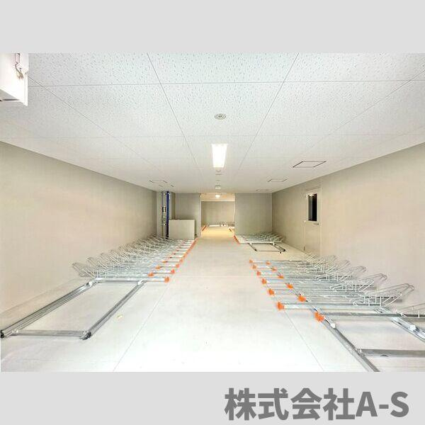 エスリード上前津セレーノの駐車場|同間取り画像使用
実際のお部屋と色などが異なる場合がございます。