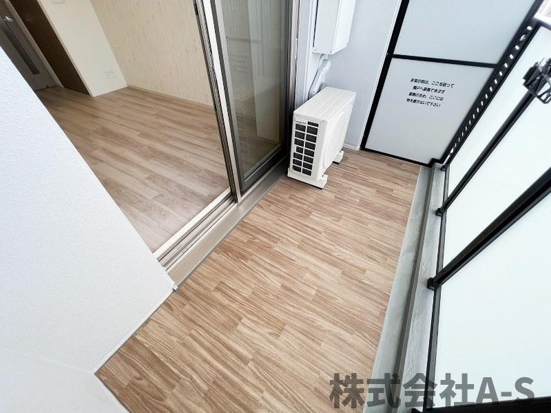 プレサンス今池駅前フェルディノのバルコニー|同間取り画像使用
実際のお部屋と色などが異なる場合がございます。