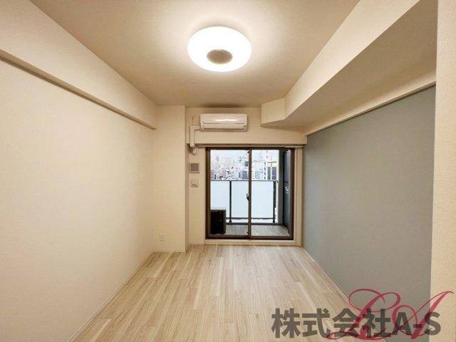 プレサンス新栄アーバンフローの居間・リビング|同間取り画像使用
実際のお部屋と色などが異なる場合がございます。