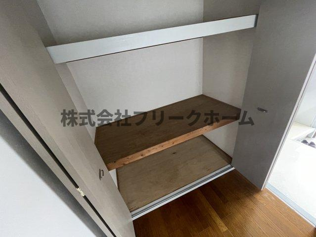 小金井市前原町４丁目のアパートの収納