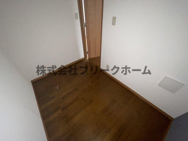 小金井市前原町４丁目のアパートの寝室