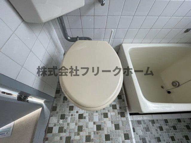 小金井市前原町４丁目のアパートのトイレ