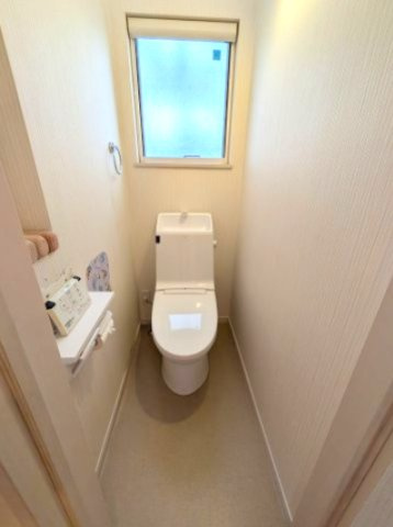 貝塚市東山１丁目戸建のトイレ