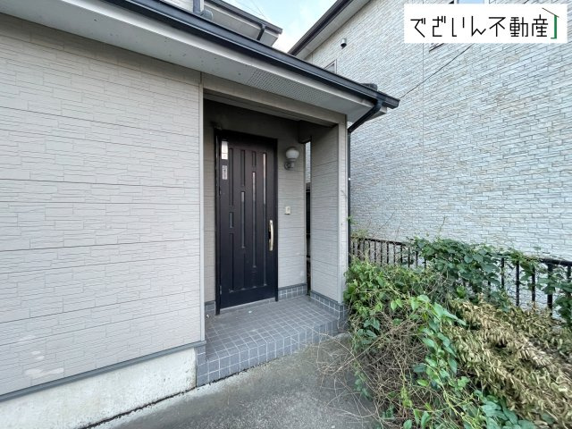 【玄関】 | 熊谷市大麻生　中古住宅   | 現地(2026年6月撮影)