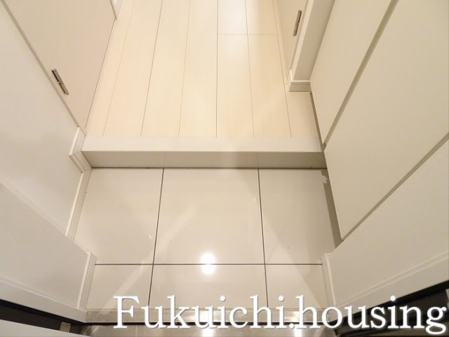 アジールコート桜上水の玄関