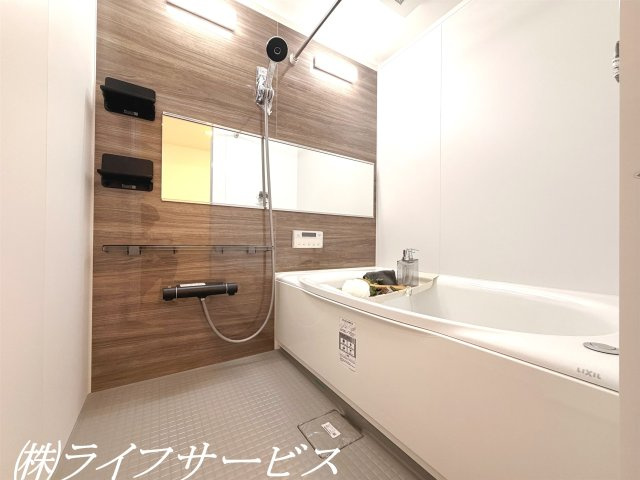 【浴室】 | エバーグリーン淀川２号館 | 浴室／自動お湯張り、追い焚き機能あり！浴室暖房乾燥機付！