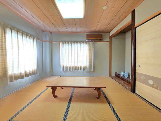 瑞浪市稲津町小里店舗・事務所の和室