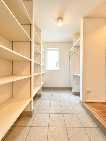 北27条東21丁目戸建の玄関|シューズクローク
